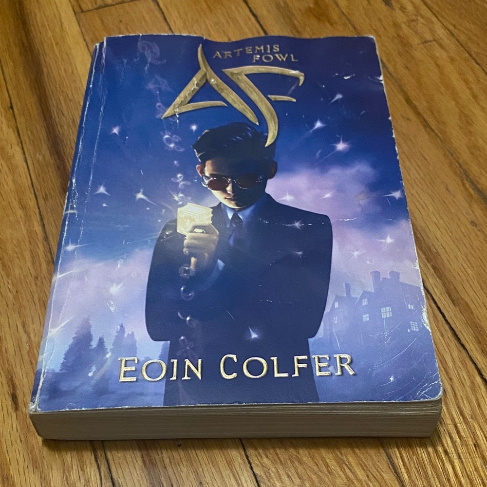 Artemis Fowl Book 1 of 8 by Eoin Colfer